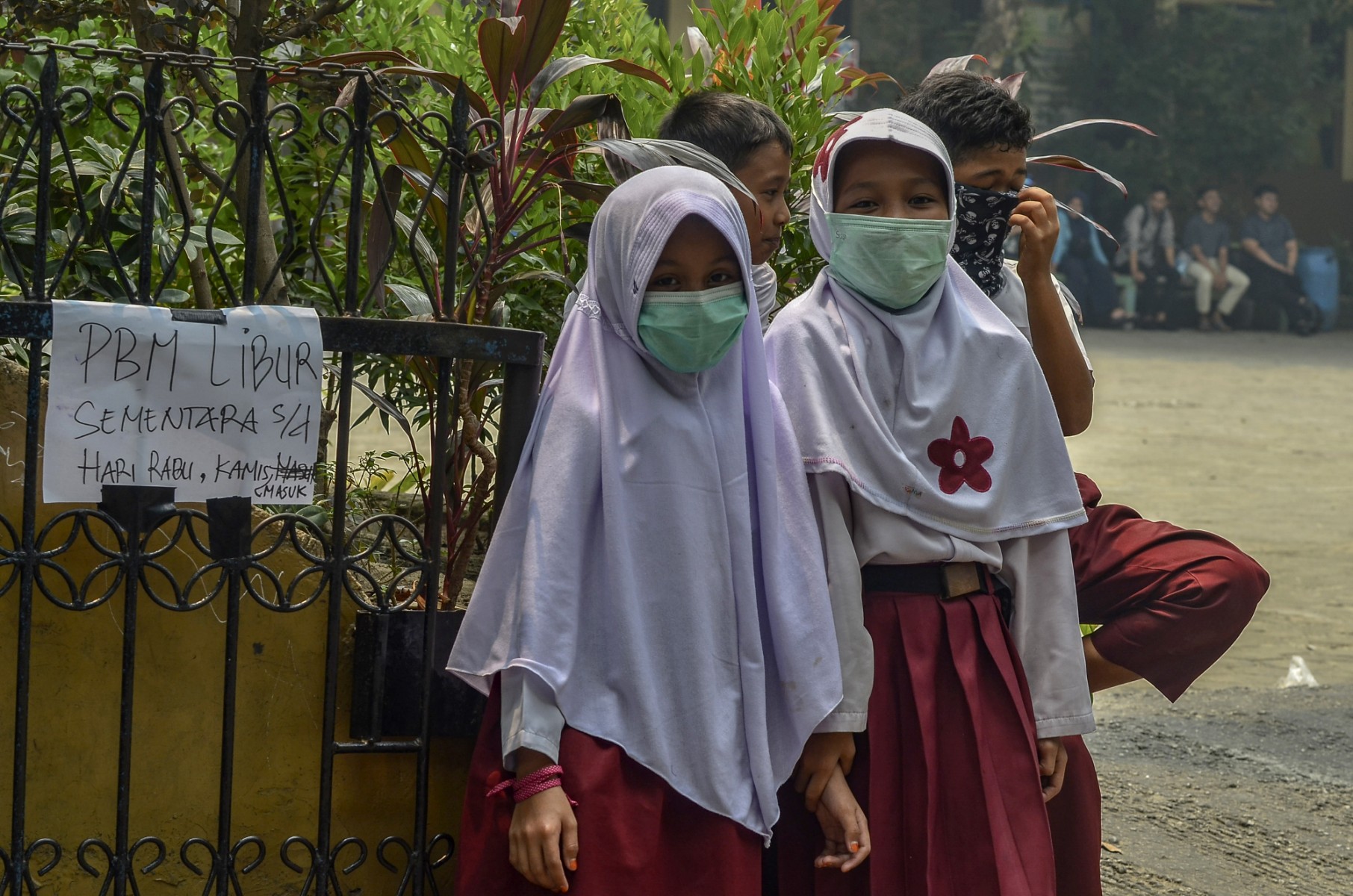 Hundreds Of Schools Shut As Forest-fire Haze Blankets SE Asia - LiCAS ...