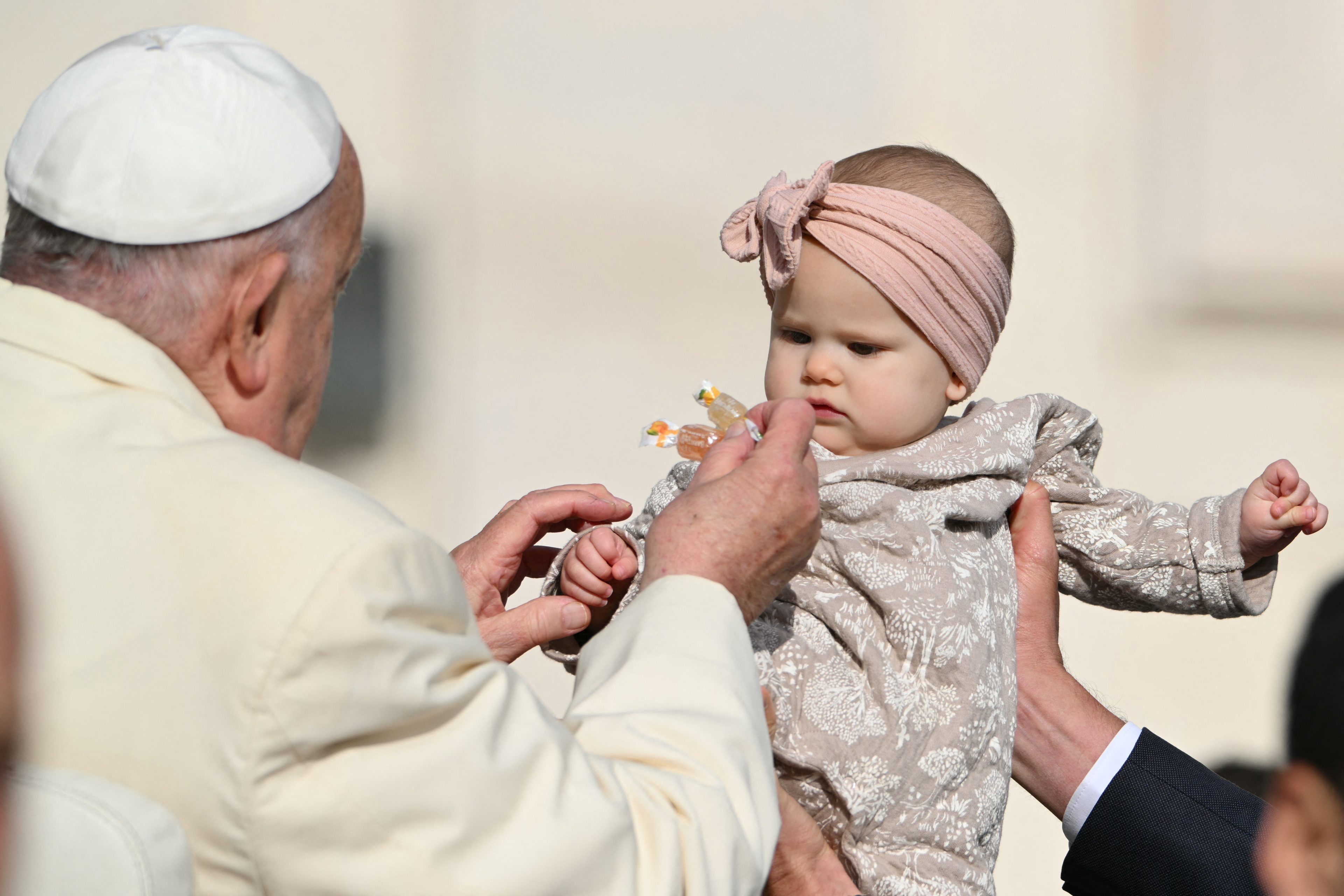 Pope Francis: True Devotion To Mary Always ‘points To Jesus’ - LiCAS ...